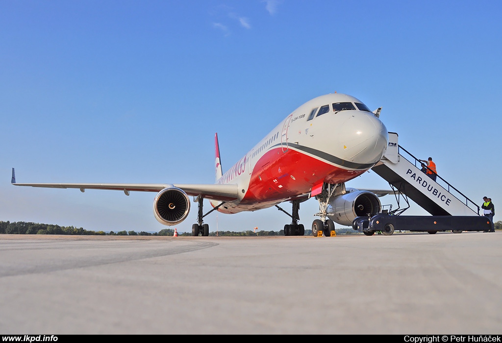 Red Wings – Tupolev TU-204-100V RA-64046