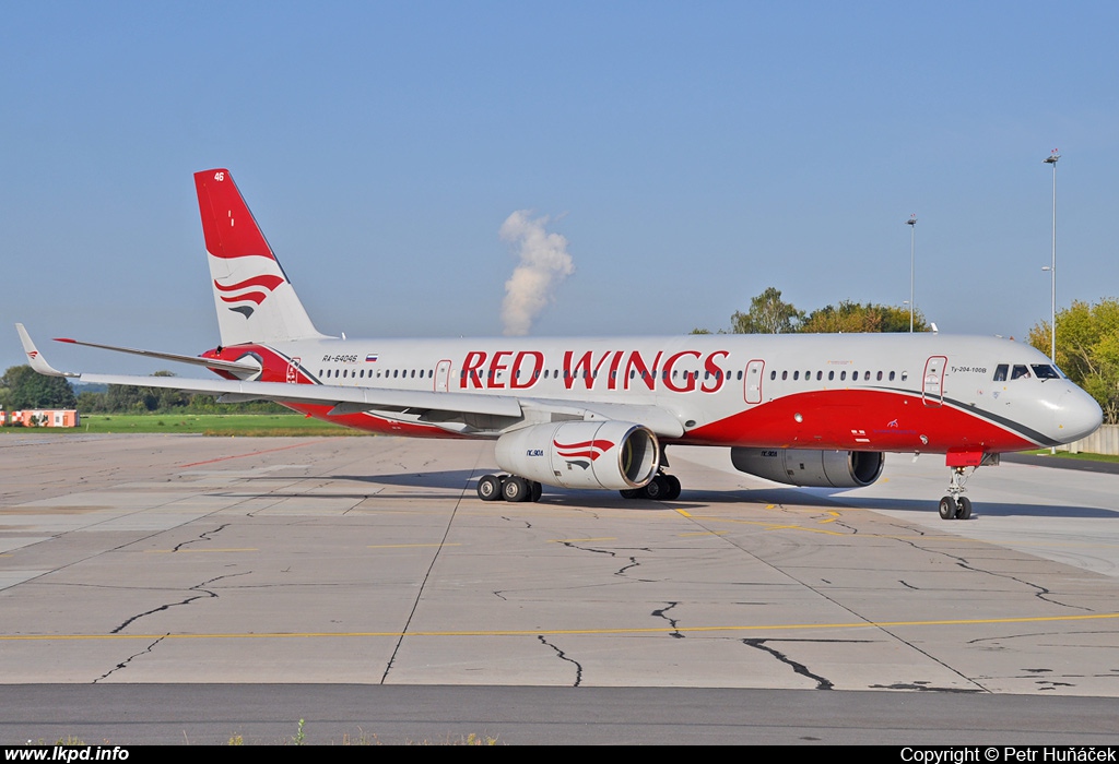 Red Wings – Tupolev TU-204-100V RA-64046