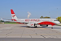 Red Wings – Tupolev TU-204-100V RA-64046