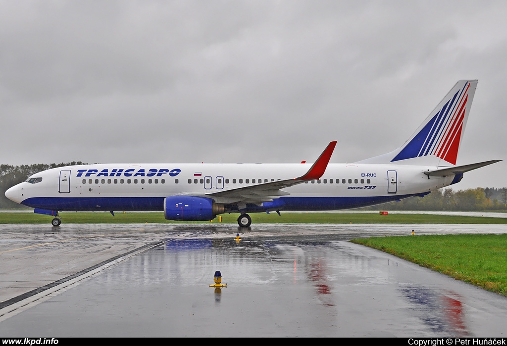 Transaero Airlines – Boeing B737-86R EI-RUC