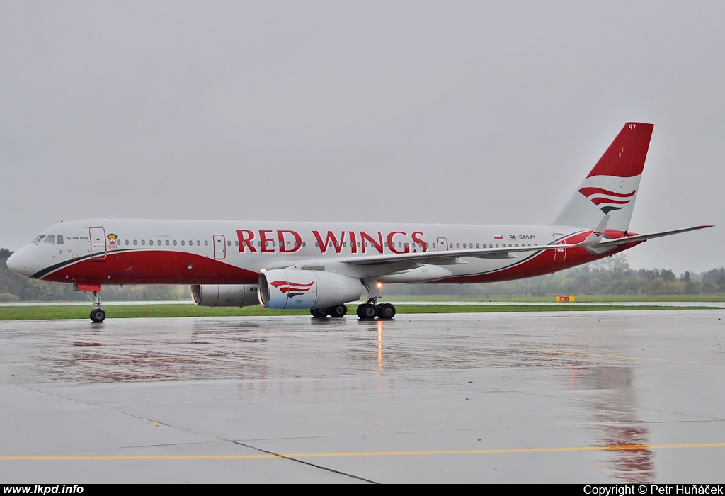 Red Wings – Tupolev TU-204-100V RA-64047