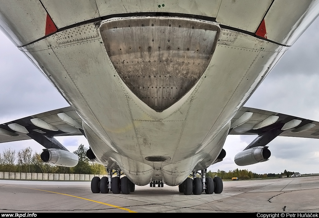 Aviacon Zitotrans – Iljuin IL-76TD RA-76502