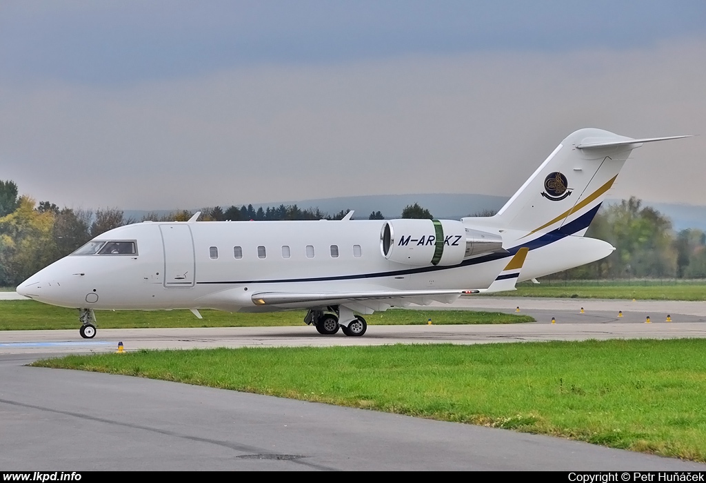 Marks Jet – Canadair CL-600-2B16 Challenger 605 M-ARKZ