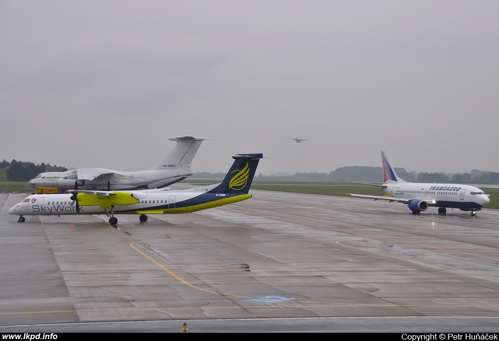 Transaero Airlines – Boeing B737-31S EI-DOH