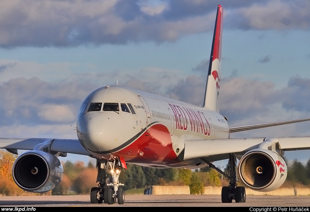 Red Wings – Tupolev TU-204-100V RA-64043