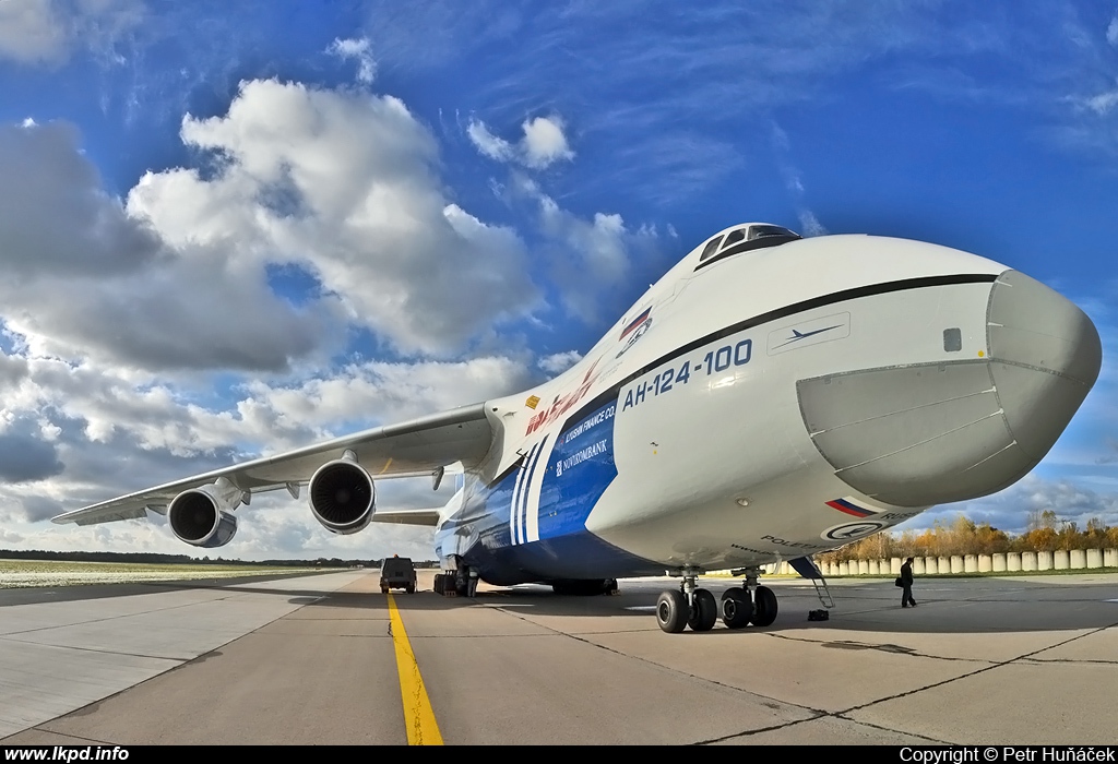 Polet Airlines – Antonov AN-124-100 RA-82068