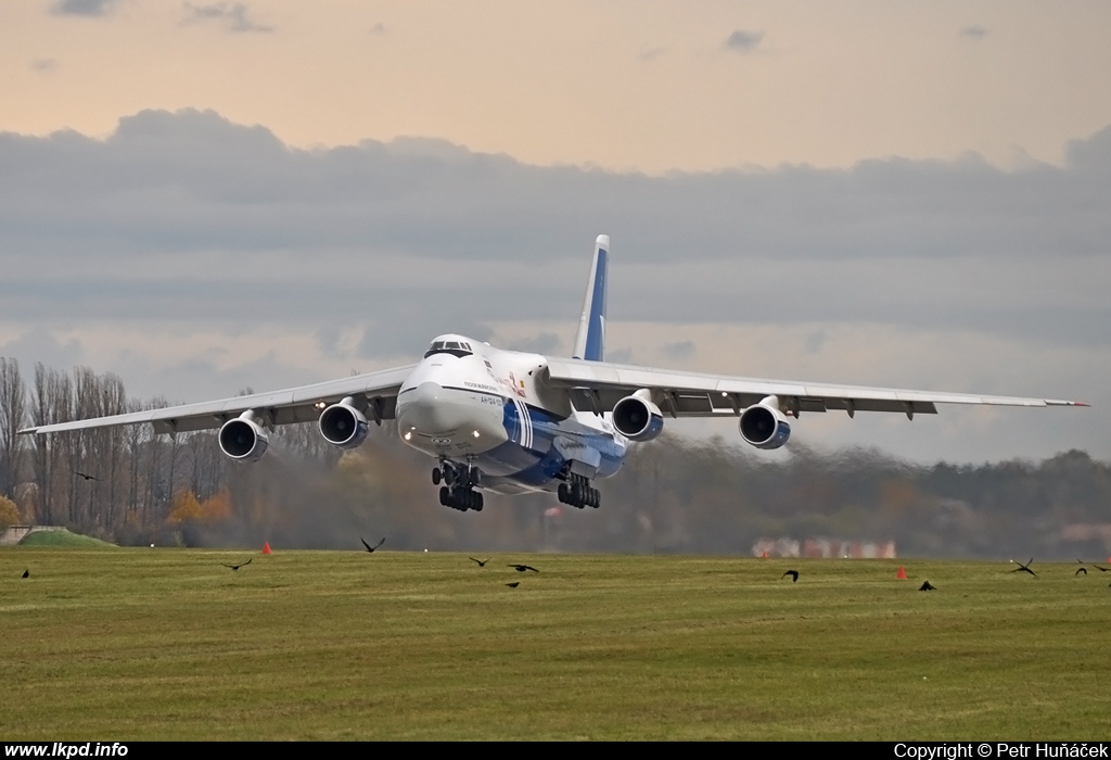 Polet Airlines – Antonov AN-124-100 RA-82077