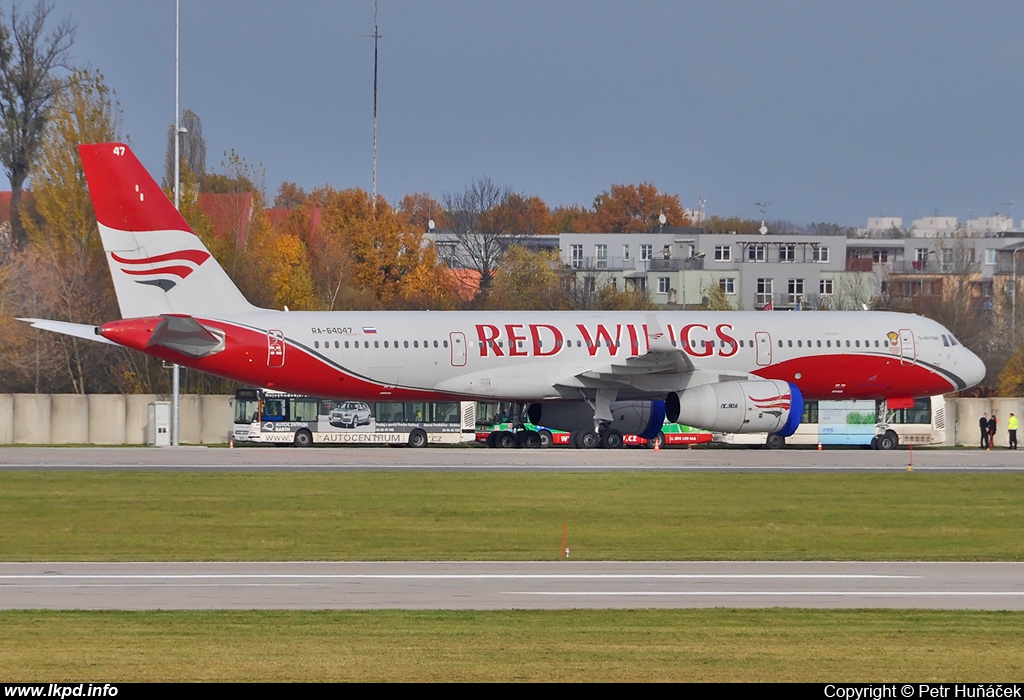 Red Wings – Tupolev TU-204-100V RA-64047