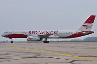 Red Wings – Tupolev TU-204-100V RA-64046