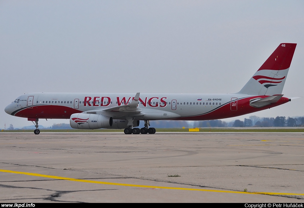 Red Wings – Tupolev TU-204-100V RA-64046