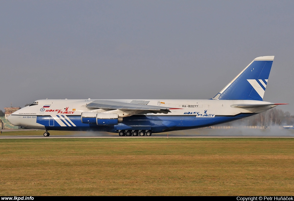 Polet Airlines – Antonov AN-124-100 RA-82077