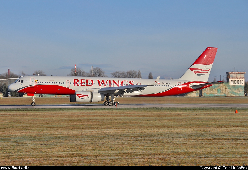 Red Wings – Tupolev TU-204-100V RA-64047