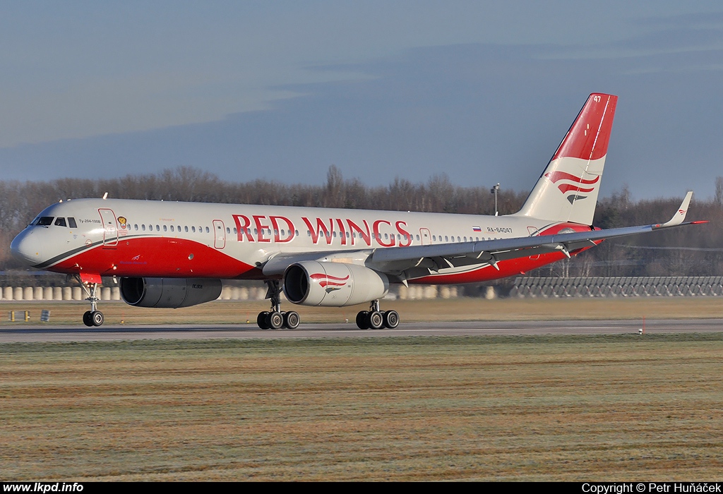 Red Wings – Tupolev TU-204-100V RA-64047