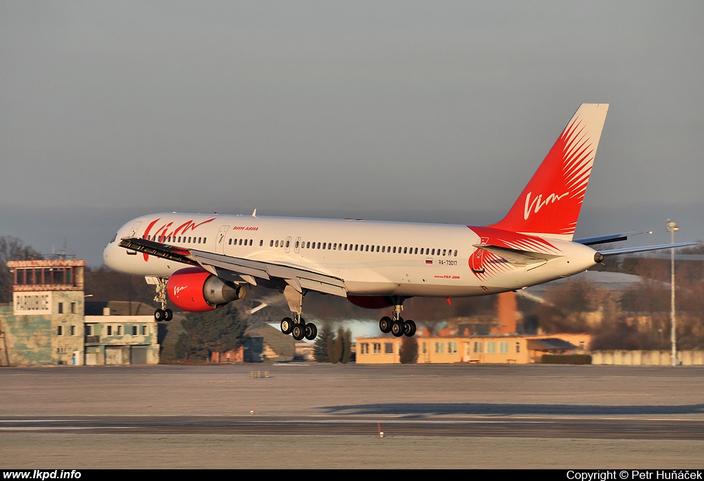 VIM Airlines – Boeing B757-230 RA-73017