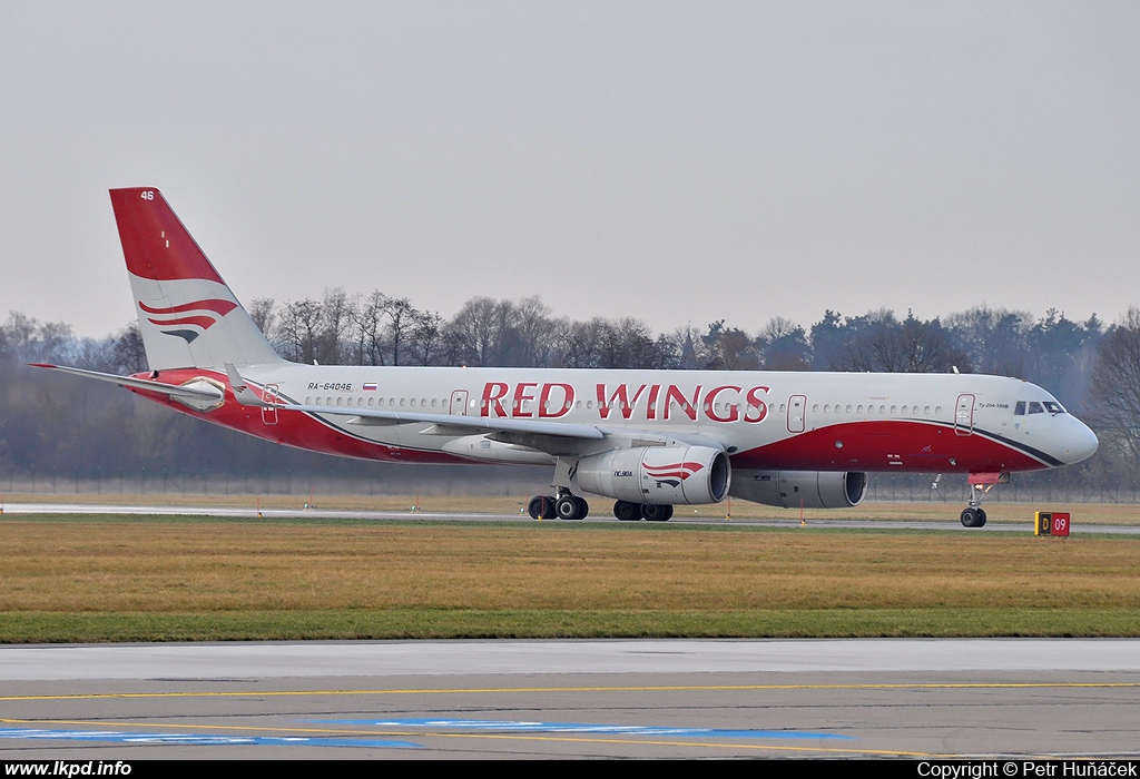 Red Wings – Tupolev TU-204-100V RA-64046