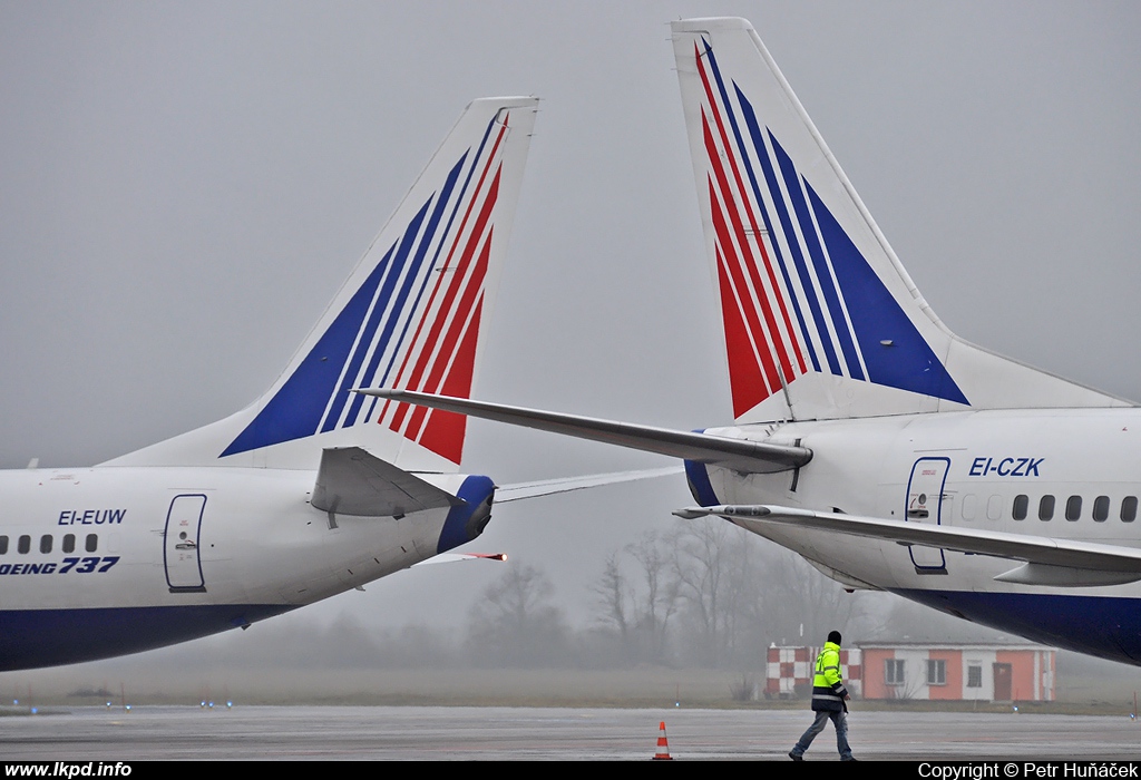 Transaero Airlines – Boeing B737-4Y0 EI-CZK