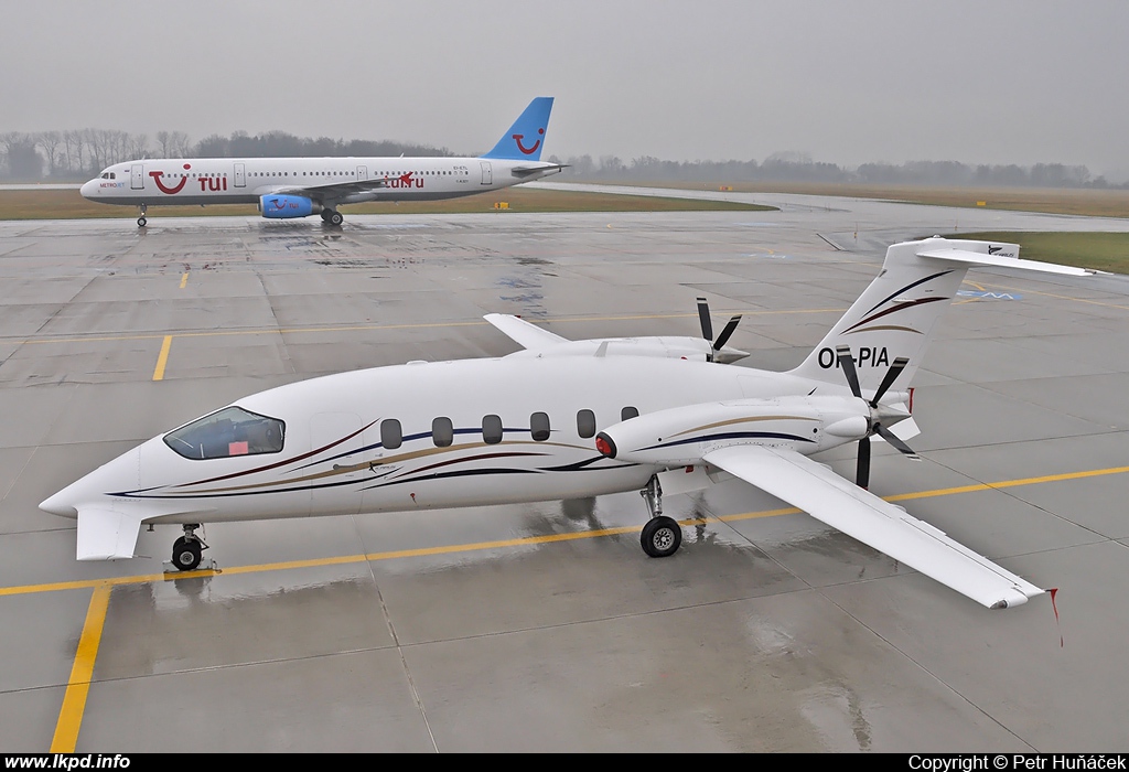 Icarus Aviation – Piaggio P-180 Avanti II OK-PIA