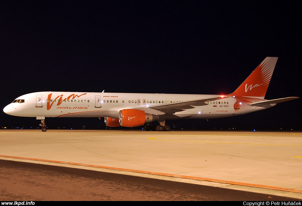 VIM Airlines – Boeing B757-230 RA-73017