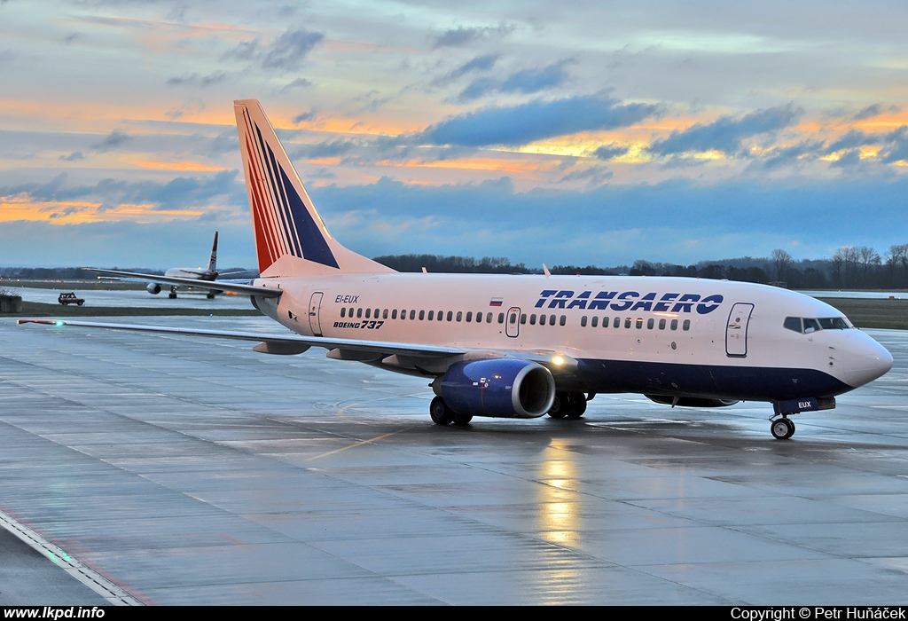 Transaero Airlines – Boeing B737-7Q8 EI-EUX