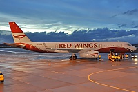 Red Wings – Tupolev TU-204-100V RA-64049