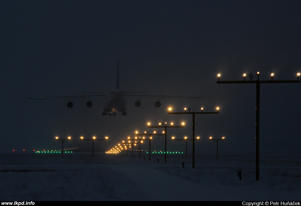 Antonov Design Bureau – Antonov AN-124-100 UR-82027