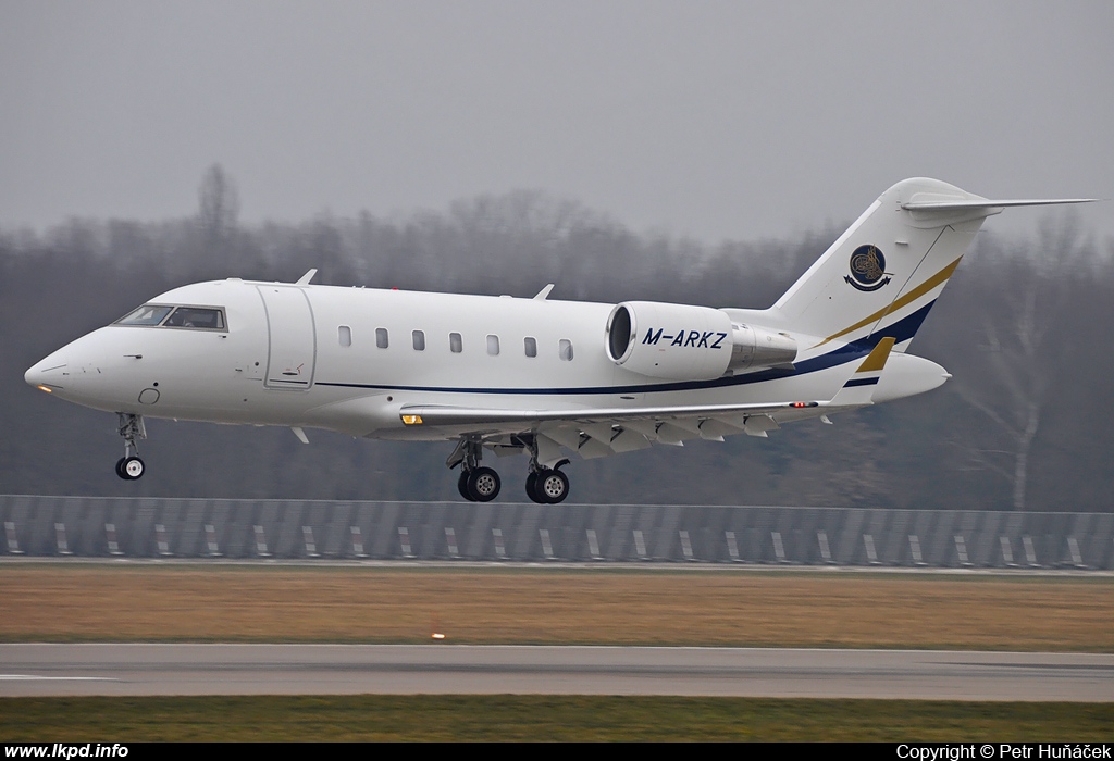 Marks Jet – Canadair CL-600-2B16 Challenger 605 M-ARKZ