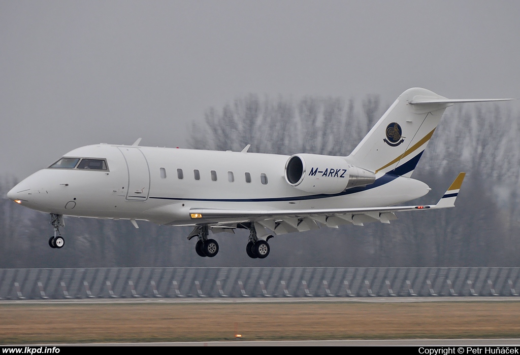 Marks Jet – Canadair CL-600-2B16 Challenger 605 M-ARKZ