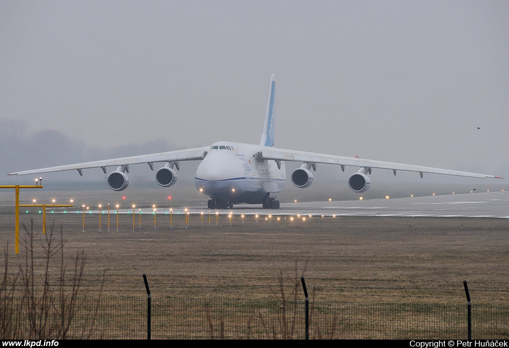 Antonov Design Bureau – Antonov AN-124-100M-150 UR-82009