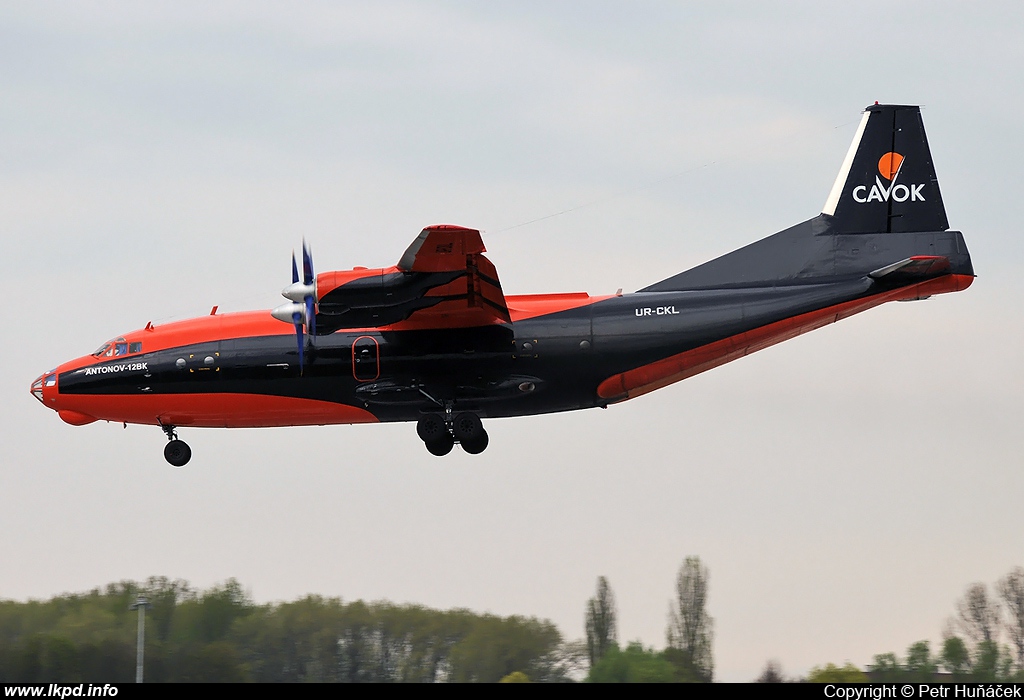 CAVOK – Antonov AN-12BK UR-CKL