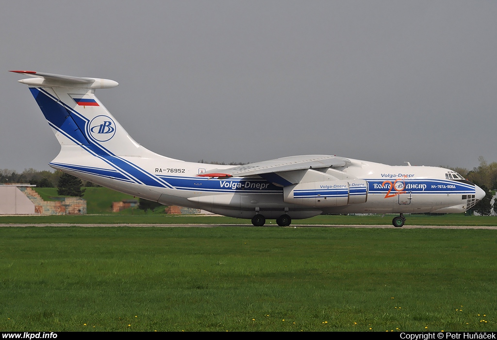 Volga-Dnepr Airlines – Iljuin IL-76TD-90VD  RA-76952