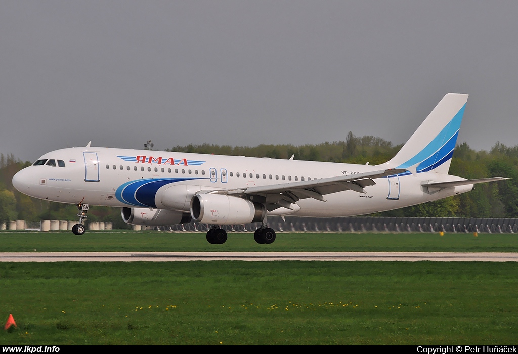 Yamal – Airbus A320-232 VP-BCN