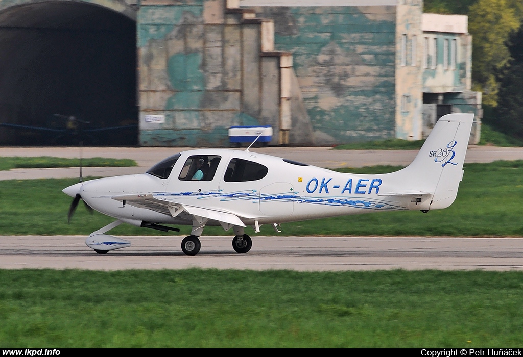 Aeromec – Cirrus SR20 G2 OK-AER