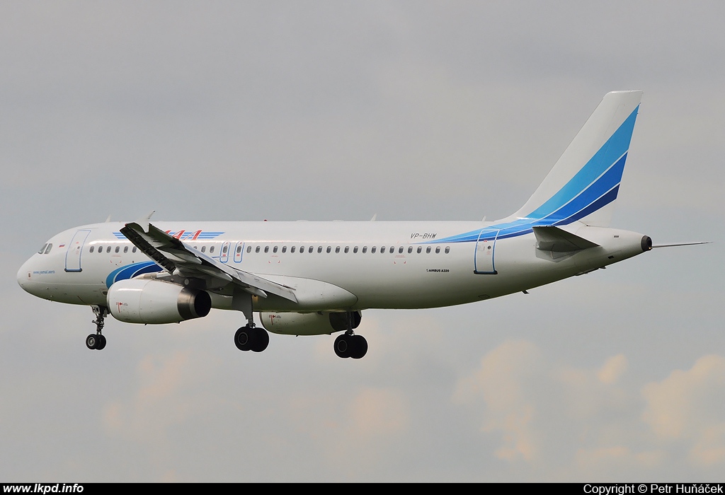 Yamal – Airbus A320-232 VP-BHW