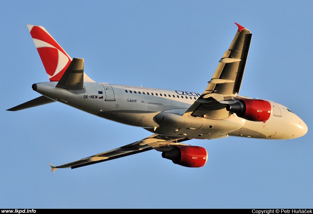 SA Czech Airlines – Airbus A319-112 OK-NEM