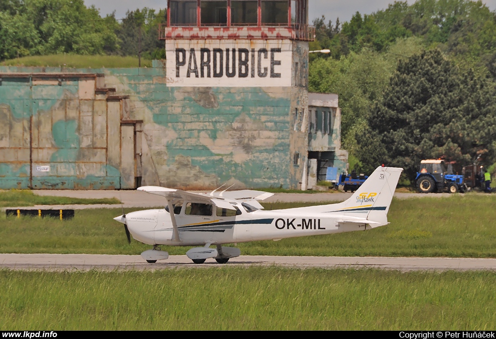 Aviatick klub – Cessna 172S Skyhawk SP OK-MIL