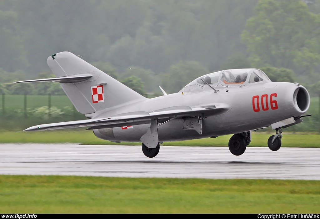 Polskie Orly – PZL - Mielec Lim-2 (MiG-15UTI)  SP-YNZ