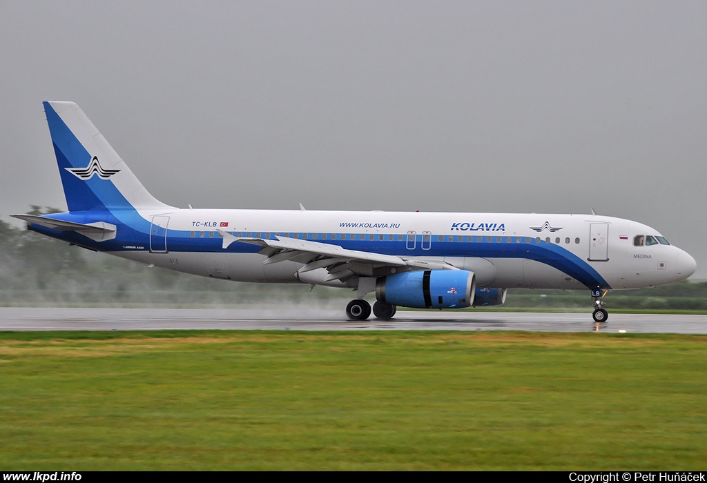 Kolavia – Airbus A320-232 TC-KLB