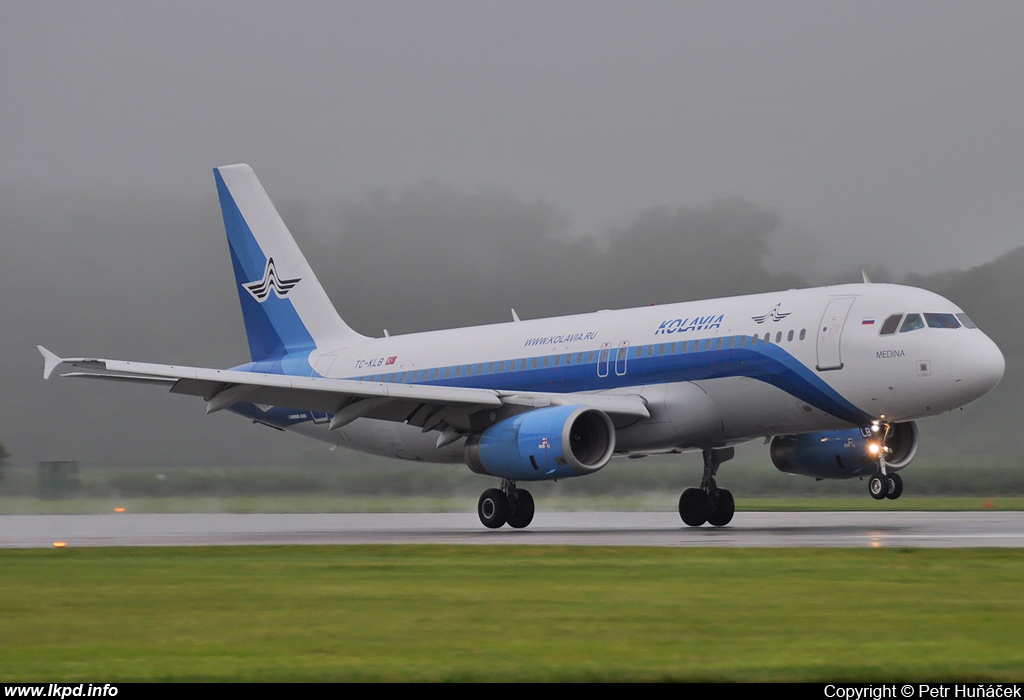 Kolavia – Airbus A320-232 TC-KLB