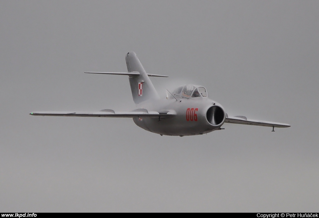 Polskie Orly – PZL - Mielec Lim-2 (MiG-15UTI)  SP-YNZ