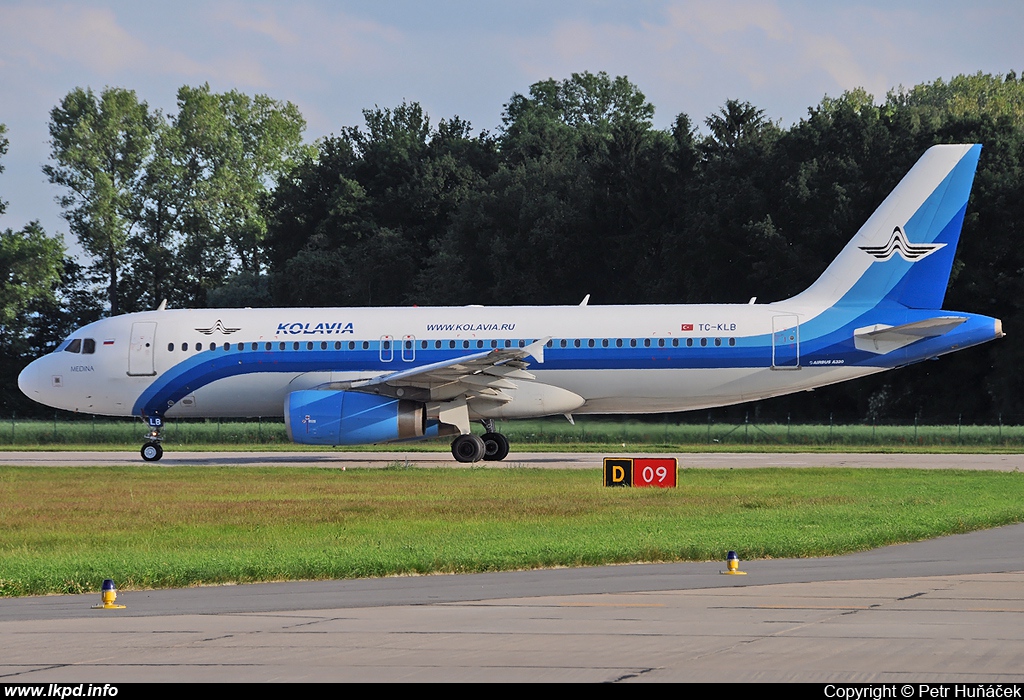 Kolavia – Airbus A320-232 TC-KLB