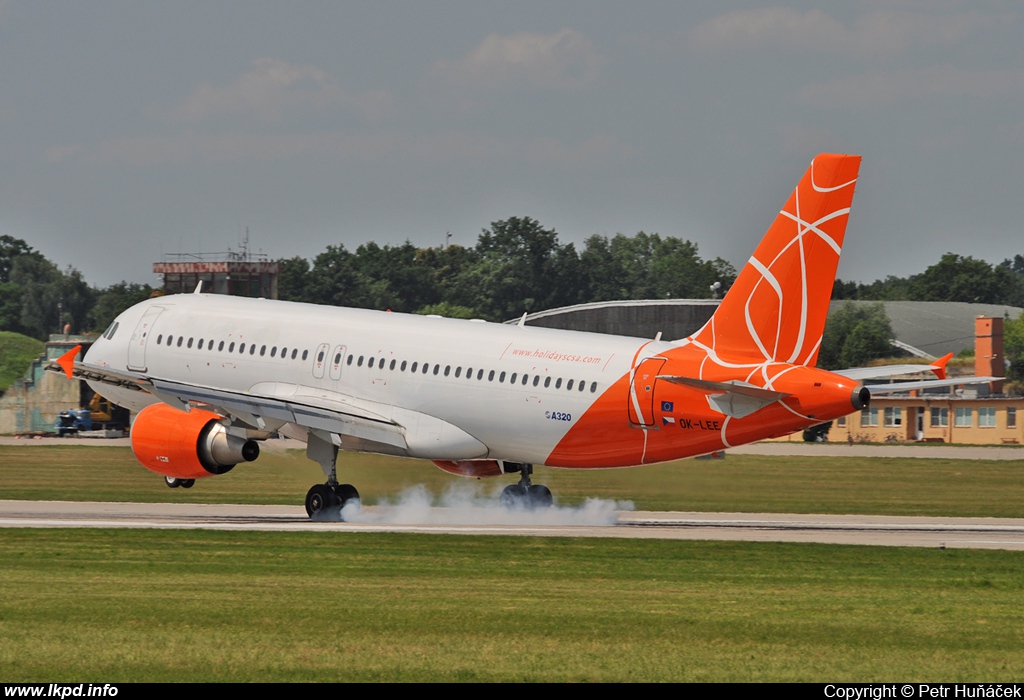 Holidays Czech Airlines – Airbus A320-214 OK-LEE