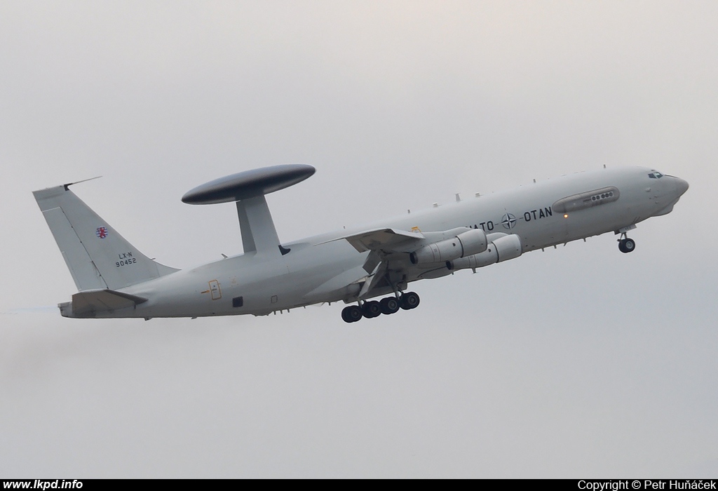 NATO – Boeing E-3A AWACS LX-N90452