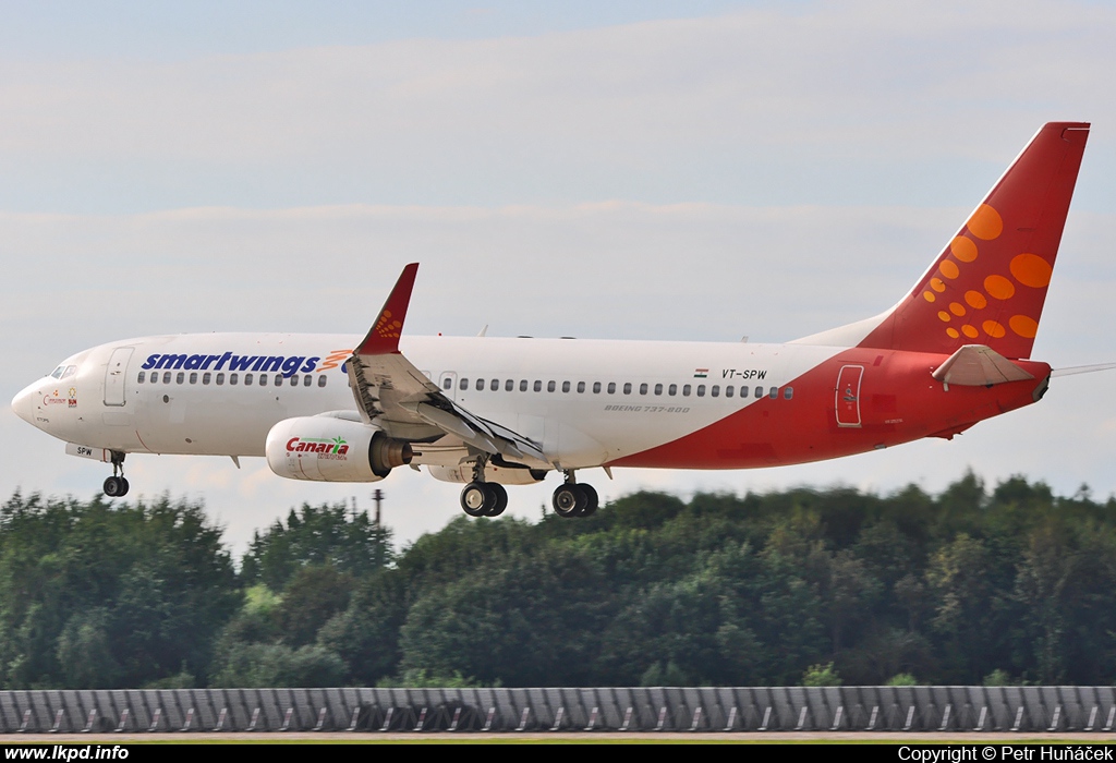 Smart Wings (SpiceJet) – Boeing B737-86N VT-SPW