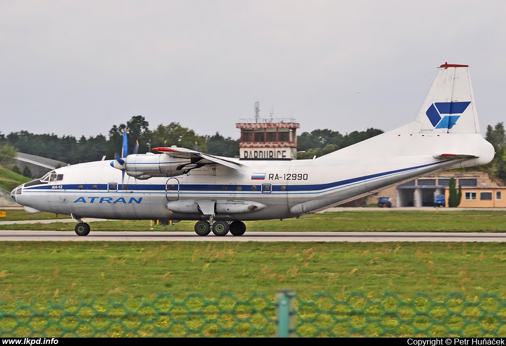 Atran – Antonov AN-12B RA-12990