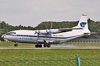 Atran – Antonov AN-12B RA-12990