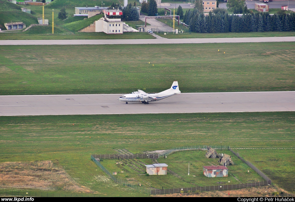 Atran – Antonov AN-12B RA-12990