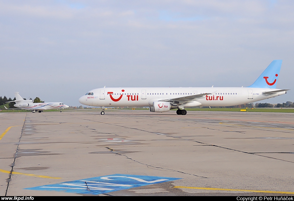 Metrojet – Airbus A321-211 EI-FBV