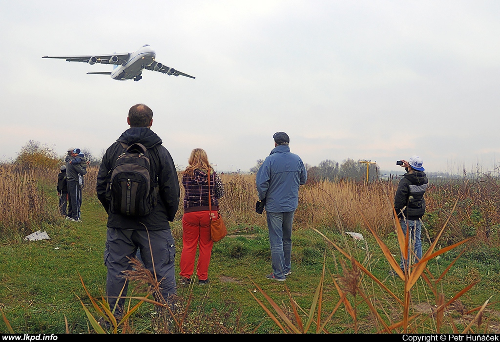 Antonov Design Bureau – Antonov AN-124-100 UR-82073