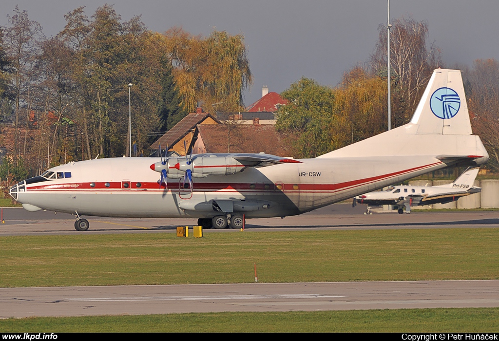 Ukraine Air Alliance – Antonov AN-12BP UR-CGW