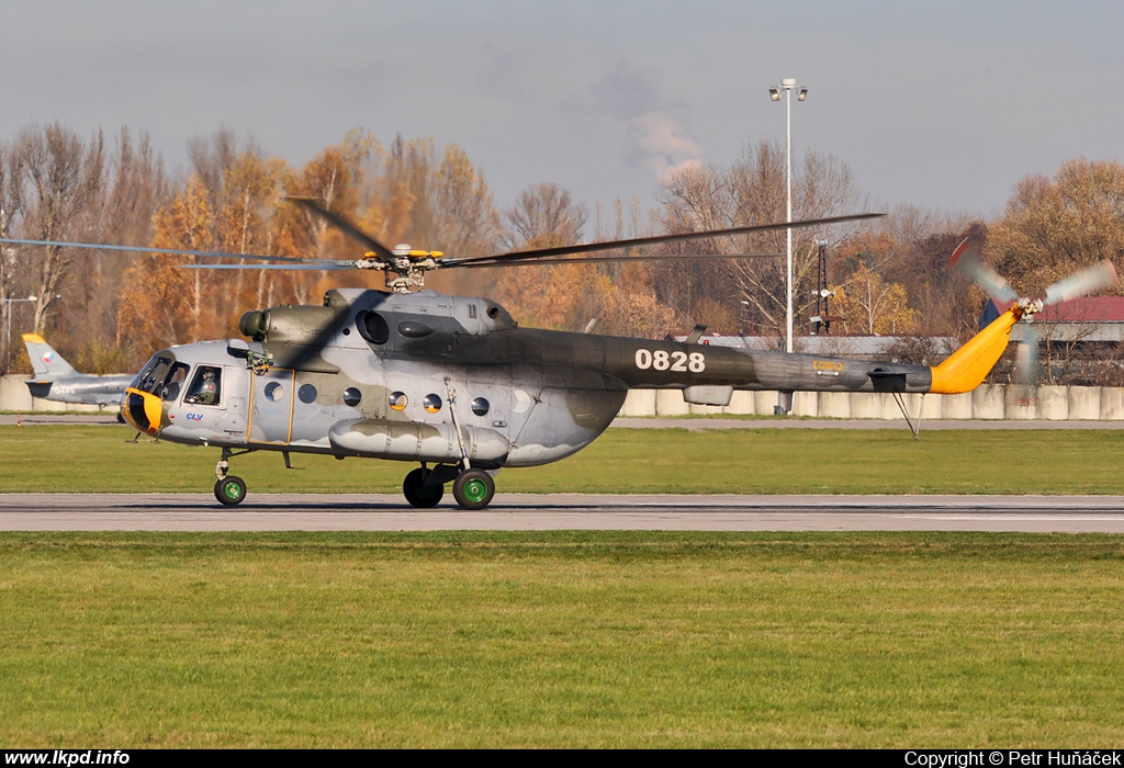 LOM-CLV – Mil Mi-17 0828